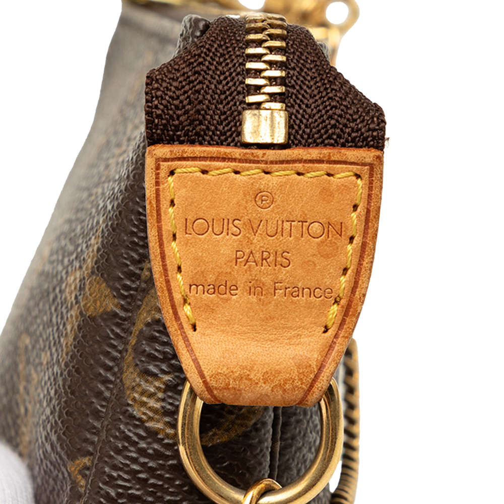 Pre-Loved Louis Vuitton Monogram Mini Pochette Accessoires - Picture 4 of 6